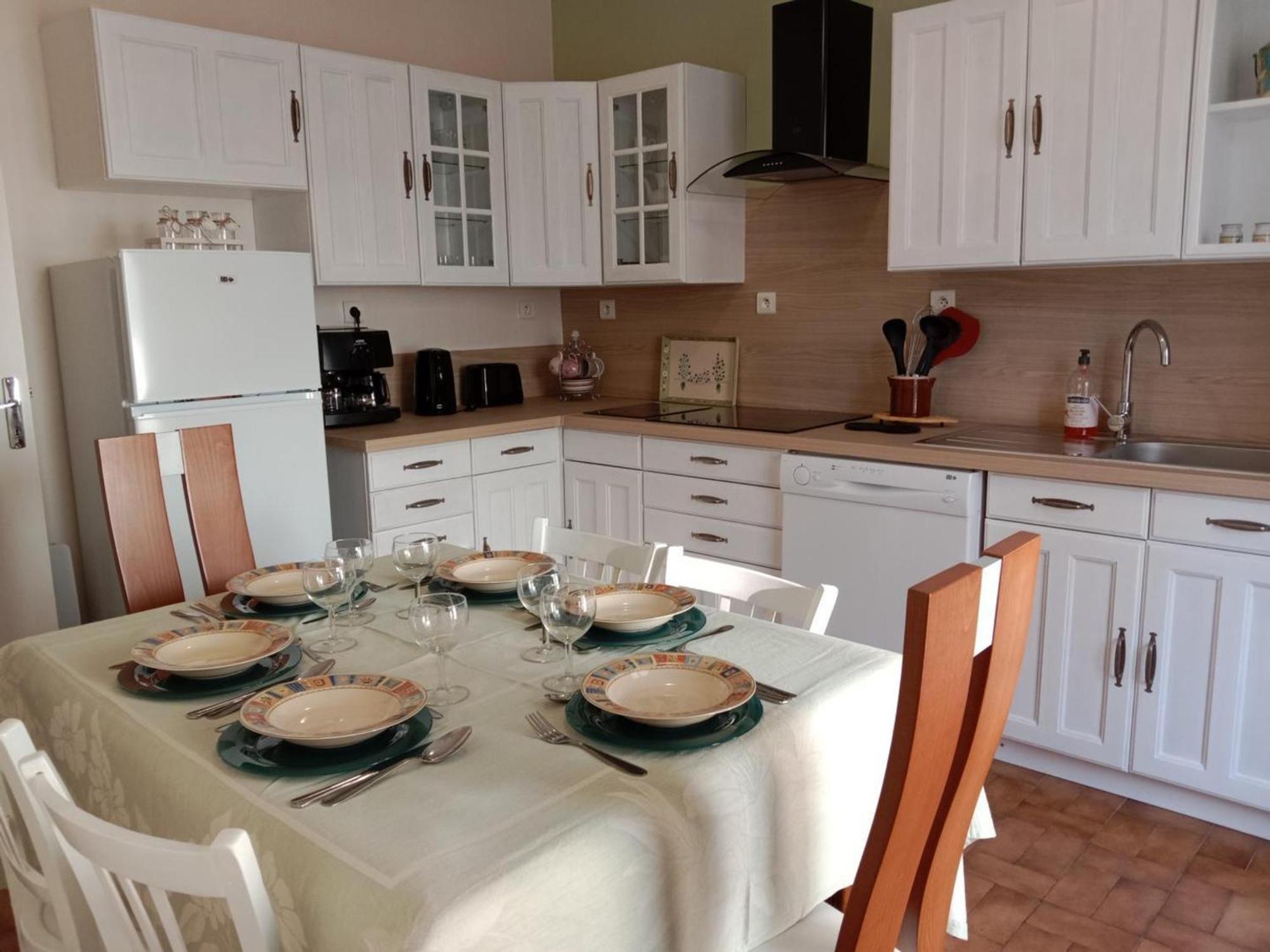 Maison Renovee Proche Vichy : 3 Chambres, Cour Fermee, Tout Inclus, Ideal Curistes Et Activites Naturelles - Fr-1-489-481 Bellerive-sur-Allier Luaran gambar
