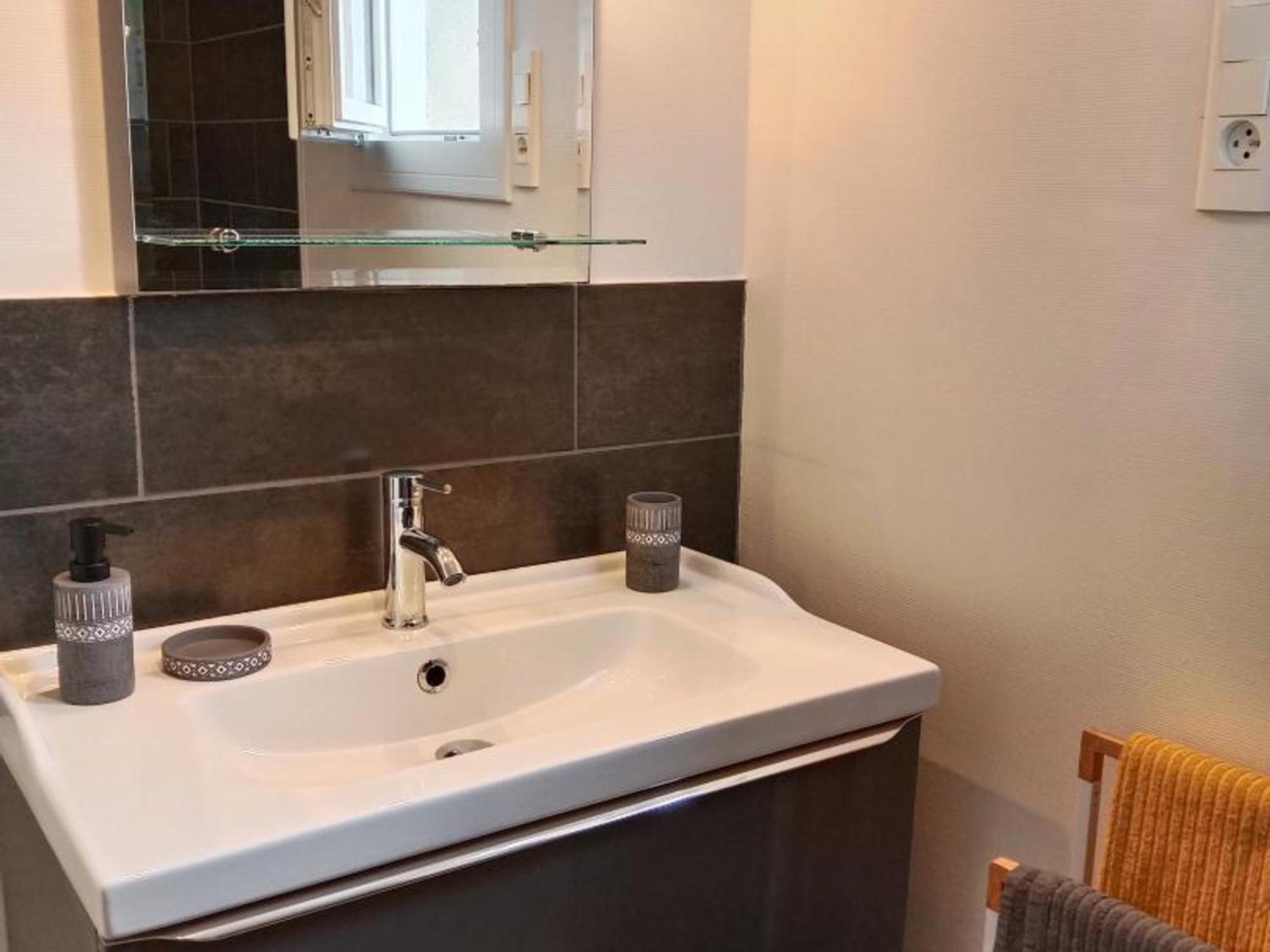 Maison Renovee Proche Vichy : 3 Chambres, Cour Fermee, Tout Inclus, Ideal Curistes Et Activites Naturelles - Fr-1-489-481 Bellerive-sur-Allier Luaran gambar
